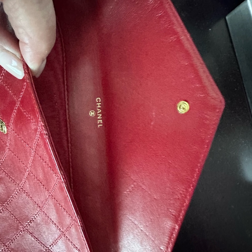 CHANEL Red Quilted Leather Envelope Clutch - Picture 2 of 5